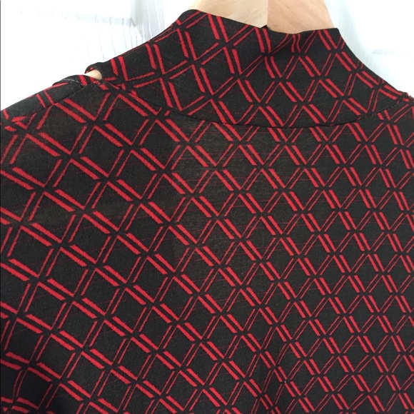 Tee from Axara Paris - Picture 6 of 6